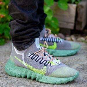 Nike space hippies 01